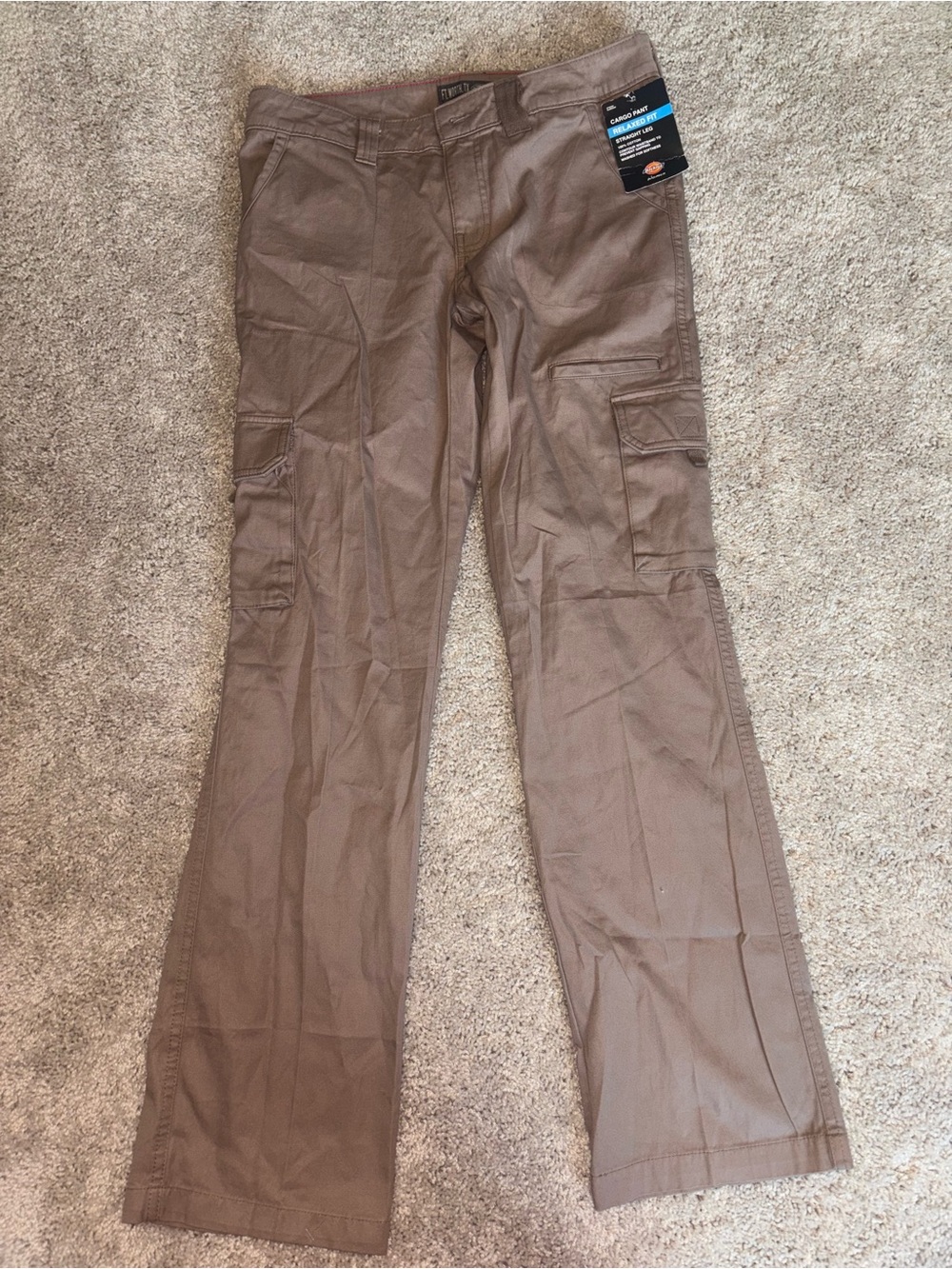 NWT Dickies Women’s Cargo Pants Relaxed Fit Straight Leg Brown Size 6R
